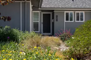 1277 Mead Ave, Ventura, CA 93004 - Photo 2