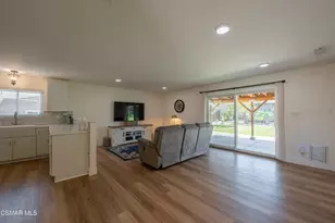 1277 Mead Ave, Ventura, CA 93004 - Photo 8