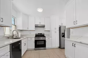 26015 Crest Rd, Torrance, CA 90505 - Photo 10