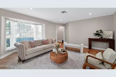 3722 Degnan Boulevard, Los Angeles, CA 90018 - Photo 4