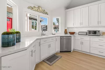 2181 Brookfield Drive, Thousand Oaks, CA 91362 - Photo 14