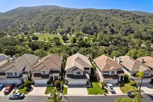 3098 Espana Ln, Thousand Oaks, CA 91362 - Photo 4