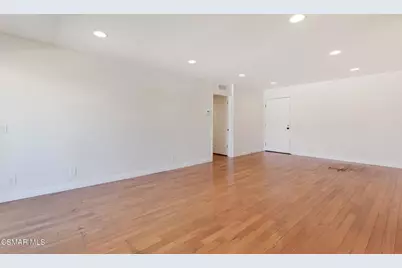 8710 Independence Avenue #307, Canoga Park, CA 91304 - Photo 22