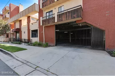 8710 Independence Avenue #307, Canoga Park, CA 91304 - Photo 32
