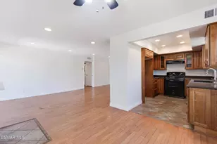 8710 Independence Ave, Canoga Park, CA 91304 - Photo 12