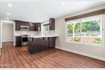 6421 Smoke Tree Avenue, Oak Park, CA 91377 - Photo 22