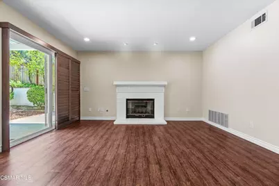 6421 Smoke Tree Avenue, Oak Park, CA 91377 - Photo 14
