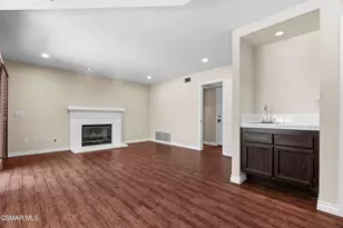 6421 Smoke Tree Ave, Oak Park, CA 91377 - Photo 18
