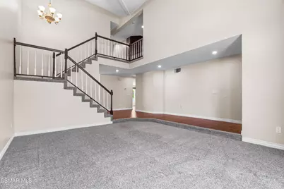 6421 Smoke Tree Avenue, Oak Park, CA 91377 - Photo 10