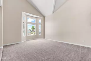 6421 Smoke Tree Ave, Oak Park, CA 91377 - Photo 12