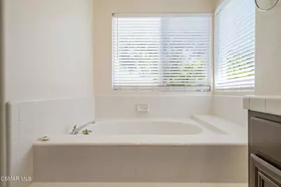 15621 Harte Lane, Moorpark, CA 93021 - Photo 46