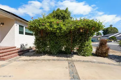 7039 Sylvia Avenue, Reseda, CA 91335 - Photo 6