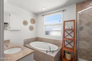 7039 Sylvia Ave, Reseda, CA 91335 - Photo 24