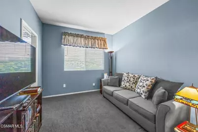 239 Chantilly Circle, Simi Valley, CA 93065 - Photo 18