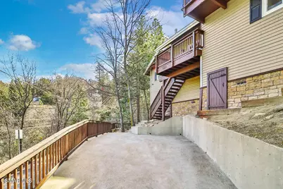 1359 Evergreen Lane, Lake Arrowhead, CA 92352 - Photo 4