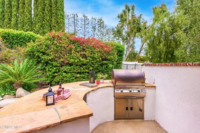 6145 Fairview Place, Agoura Hills, CA 91301 - Photo 28