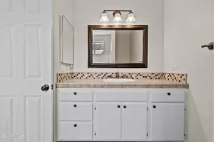 11639 Countrysprings Ct, Moorpark, CA 93021 - Photo 24