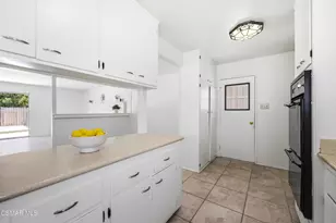1870 Burch Ave, Simi Valley, CA 93063 - Photo 10