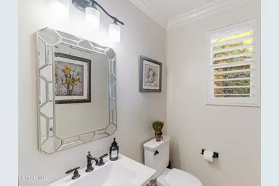 13268 Red Bird Court, Moorpark, CA 93021 - Photo 12