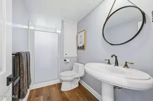 987 Brookview Ave, Westlake Village, CA 91361 - Photo 32