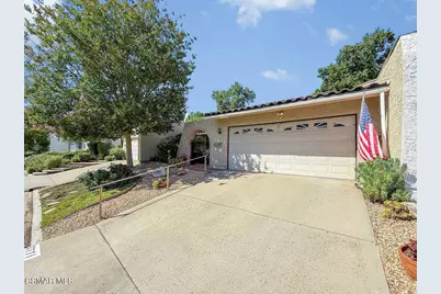 2771 Lakeridge Lane, Westlake Village, CA 91361 - Photo 2