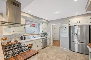23649 Aetna St, Woodland Hills, CA 91367 - Photo 6
