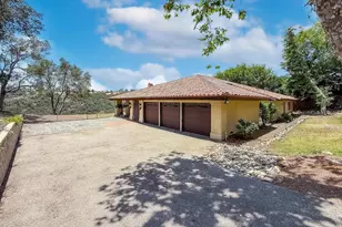 1810 Calle Salto, Thousand Oaks, CA 91360 - Photo 66