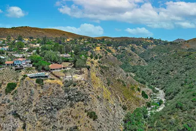 1810 Calle Salto, Thousand Oaks, CA 91360 - Photo 76
