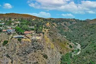 1810 Calle Salto, Thousand Oaks, CA 91360 - Photo 76