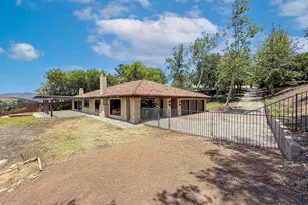 1810 Calle Salto, Thousand Oaks, CA 91360 - Photo 64