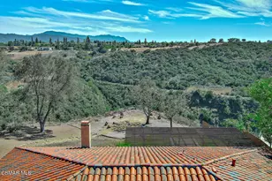 1810 Calle Salto, Thousand Oaks, CA 91360 - Photo 2
