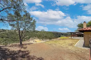 1810 Calle Salto, Thousand Oaks, CA 91360 - Photo 54