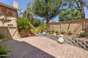 4839 La Vella Dr, Oak Park, CA 91377 - Photo 24