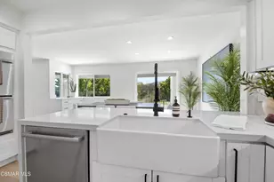 1725 Royal St George Dr, Westlake Village, CA 91362 - Photo 4