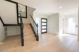 1725 Royal St George Dr, Westlake Village, CA 91362 - Photo 10