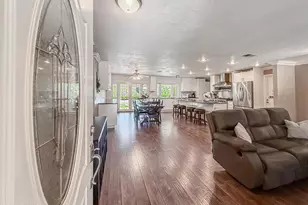 1351 Rambling Rd, Simi Valley, CA 93065 - Photo 14