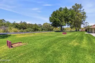 15750 Arroyo Dr, Moorpark, CA 93021 - Photo 38