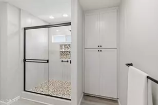 15750 Arroyo Dr, Moorpark, CA 93021 - Photo 28