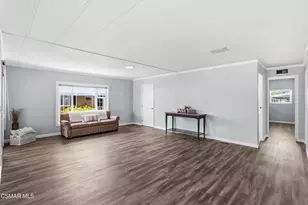 15750 Arroyo Dr, Moorpark, CA 93021 - Photo 14