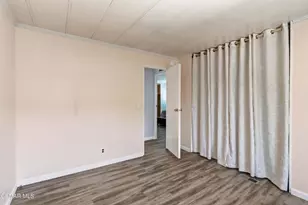 15750 Arroyo Dr, Moorpark, CA 93021 - Photo 30