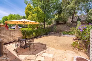 29633 Strawberry Hill Dr, Agoura Hills, CA 91301 - Photo 20