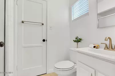 19910 Enadia Way, Winnetka, CA 91306 - Photo 30