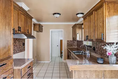 20709 Schoolcraft Street, Winnetka, CA 91306 - Photo 10