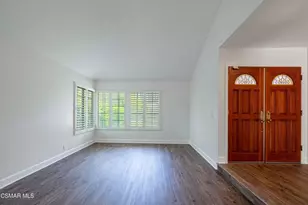 27555 Freetown Ln, Agoura Hills, CA 91301 - Photo 6