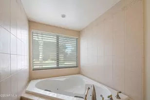 27555 Freetown Ln, Agoura Hills, CA 91301 - Photo 24