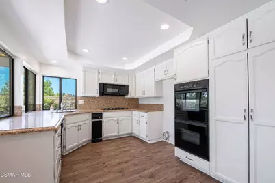 27555 Freetown Lane, Agoura Hills, CA 91301 - Photo 16