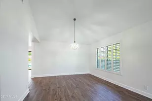 27555 Freetown Ln, Agoura Hills, CA 91301 - Photo 10