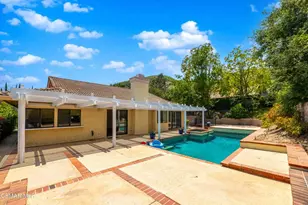 27555 Freetown Ln, Agoura Hills, CA 91301 - Photo 46