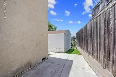 593 Benson Way, Thousand Oaks, CA 91360 - Photo 36