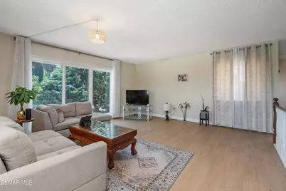 22109 Gresham Street, Canoga Park, CA 91304 - Photo 10